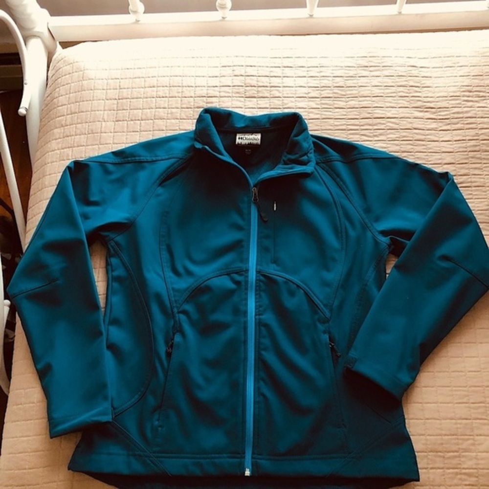 Double Diamond soft shell jacket. Size medium. - Picture 2 of 8